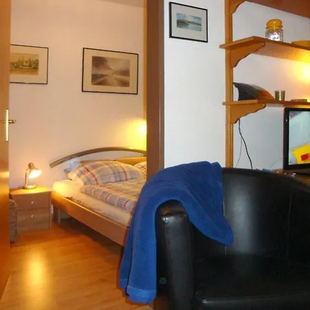 Navigator's Berth Modern Retreat Holiday home